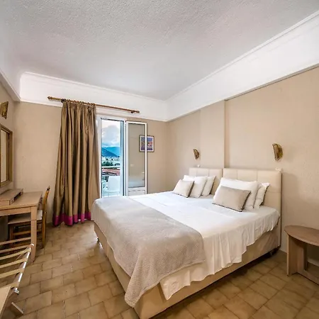 Otel Mare 2*
